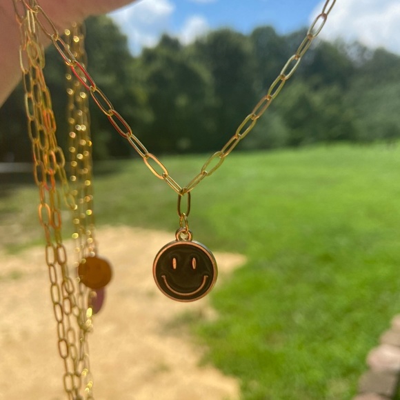 Jewelry - Golf smiley face necklace